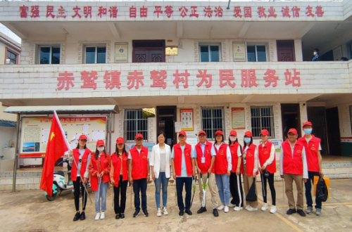 富民教育体育信息2022年第98期（劳动最光荣  党员带头干——赤鹫中心小学党支部开展党员进社区“三双”服务暨主题党日活动）677