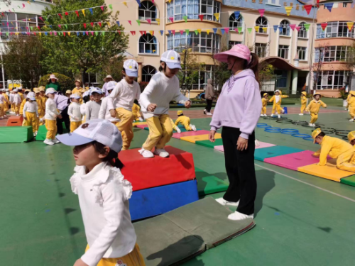 富民教育体育信息2023年第55期（ 悦动成长  快乐童年——县幼儿园举办森林趣味运动会）550