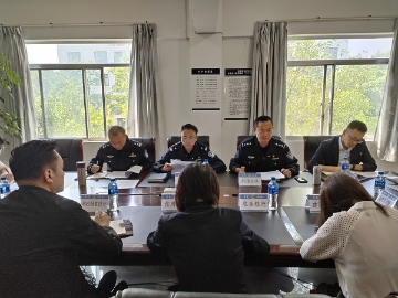 县联席办组织召开全县打击治理“两卡”违法犯罪集中约谈会2