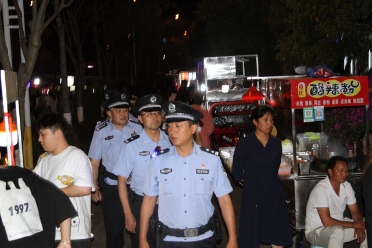 县局主要领导带队巡查云南水利水电职业学院及周边治安防控 1