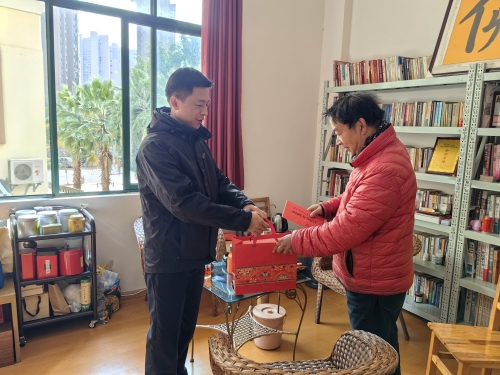 李杰副县长走访慰问见义勇为人员及其家属3