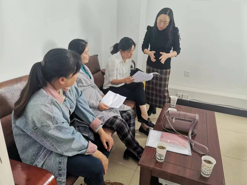 富民县卫健局领导调研心脑血管疾病高危人群筛查与干预项目工作2