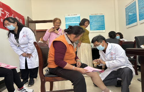 预防为主  防治结合—永定街道卫生院开展心脑血管疾病高危人群筛查与干预项目宣传义诊活动2