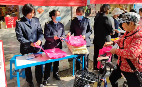 富民县卫生健康综合监督执法局开展“3.15国际消费者权益日”宣传活动