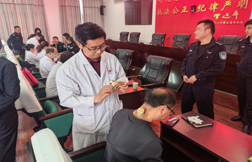 家庭医生进警营 签约服务保健康2