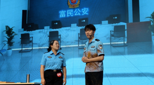 九游app：富民县2025年“党的创新理论我来讲”暨“党课开讲啦”精品征集和交流展示活动圆满结束(图2)